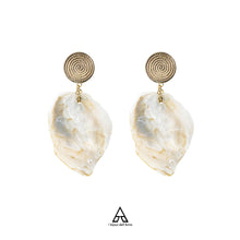Load image into Gallery viewer, CANCALE EARRINGS